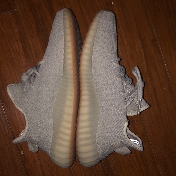Adidas Yeezy Boosts main image 4